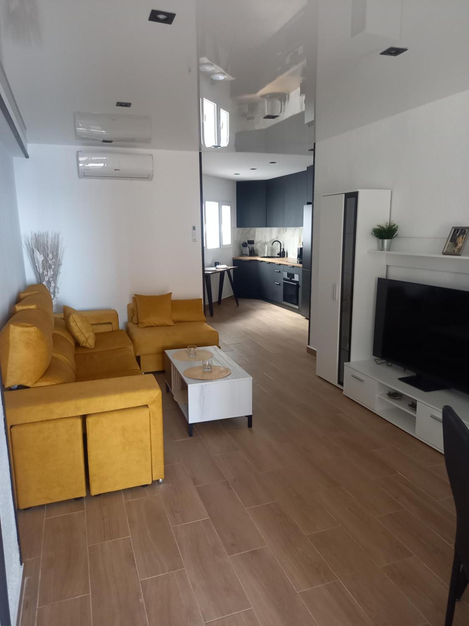 Sea View Luxury Apartment Victoria Торевьиа Экстерьер фото