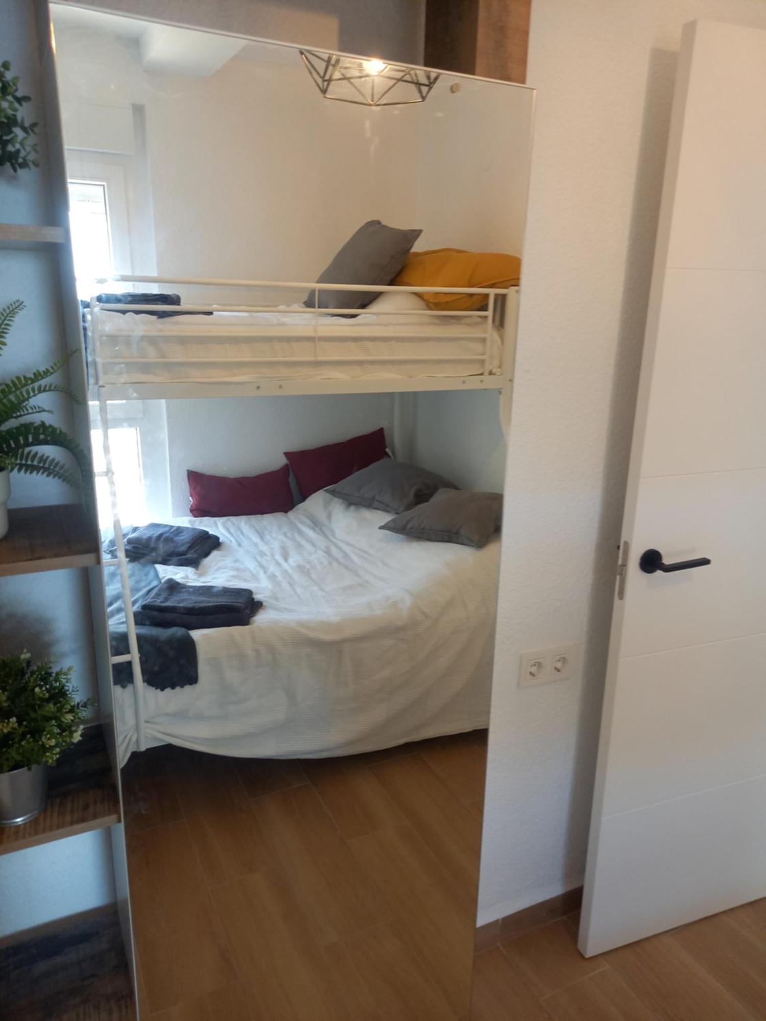 Sea View Luxury Apartment Victoria Торевьиа Экстерьер фото