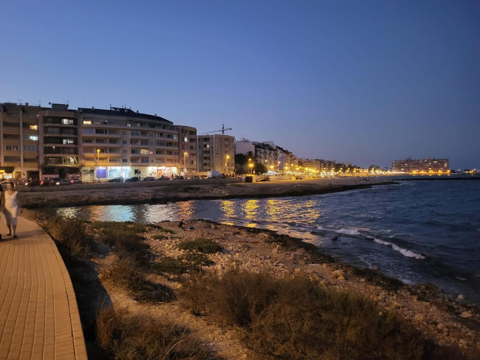 Sea View Luxury Apartment Victoria Торевьиа Экстерьер фото